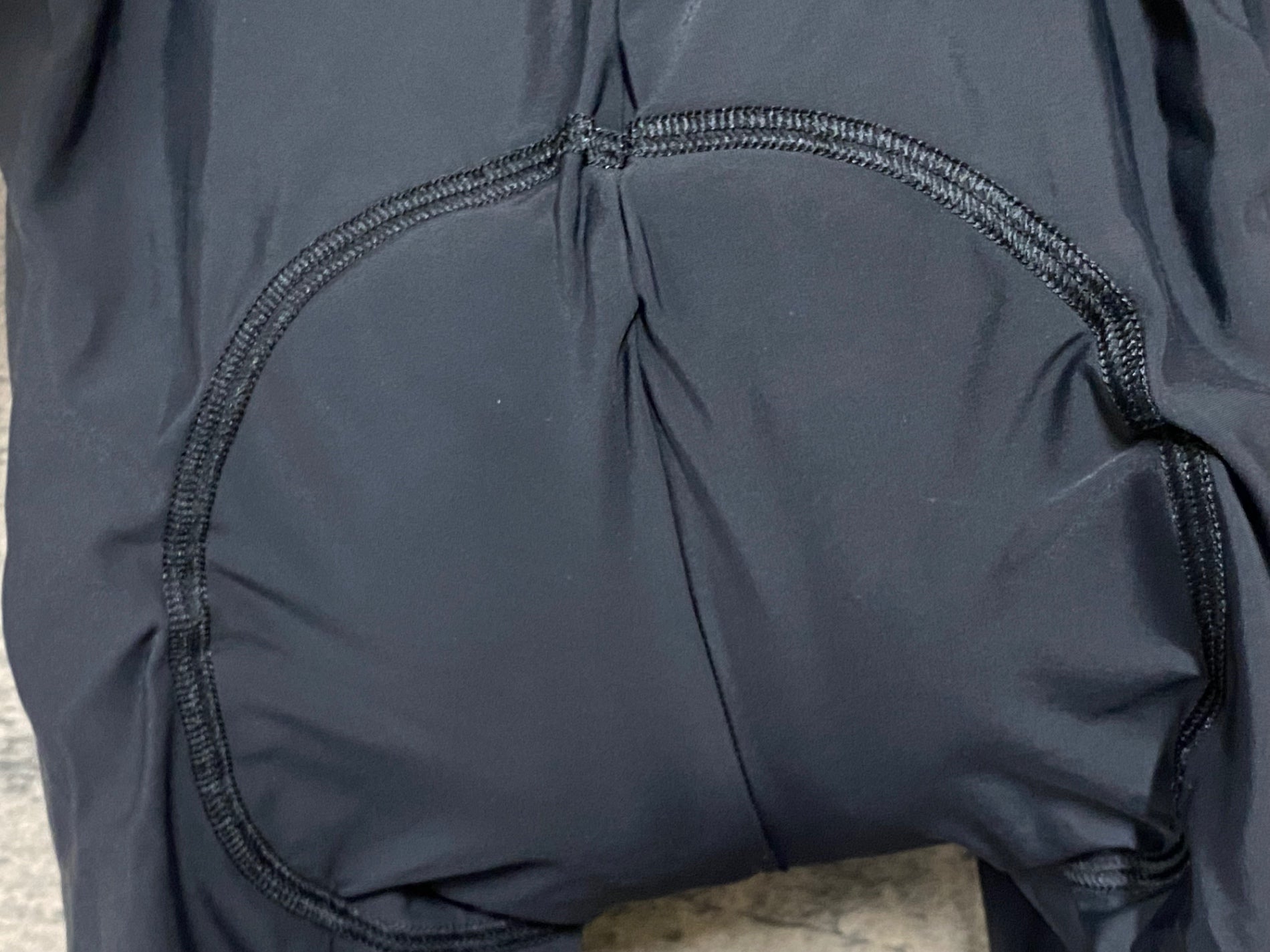 KC369 カステリ CASTELLI UNLIMITED PROTEKT カーゴ ビブショーツ 黒 KC369 カステリ CASTELLI UNLIMITED PROTEKT カーゴ ビブショーツ 黒