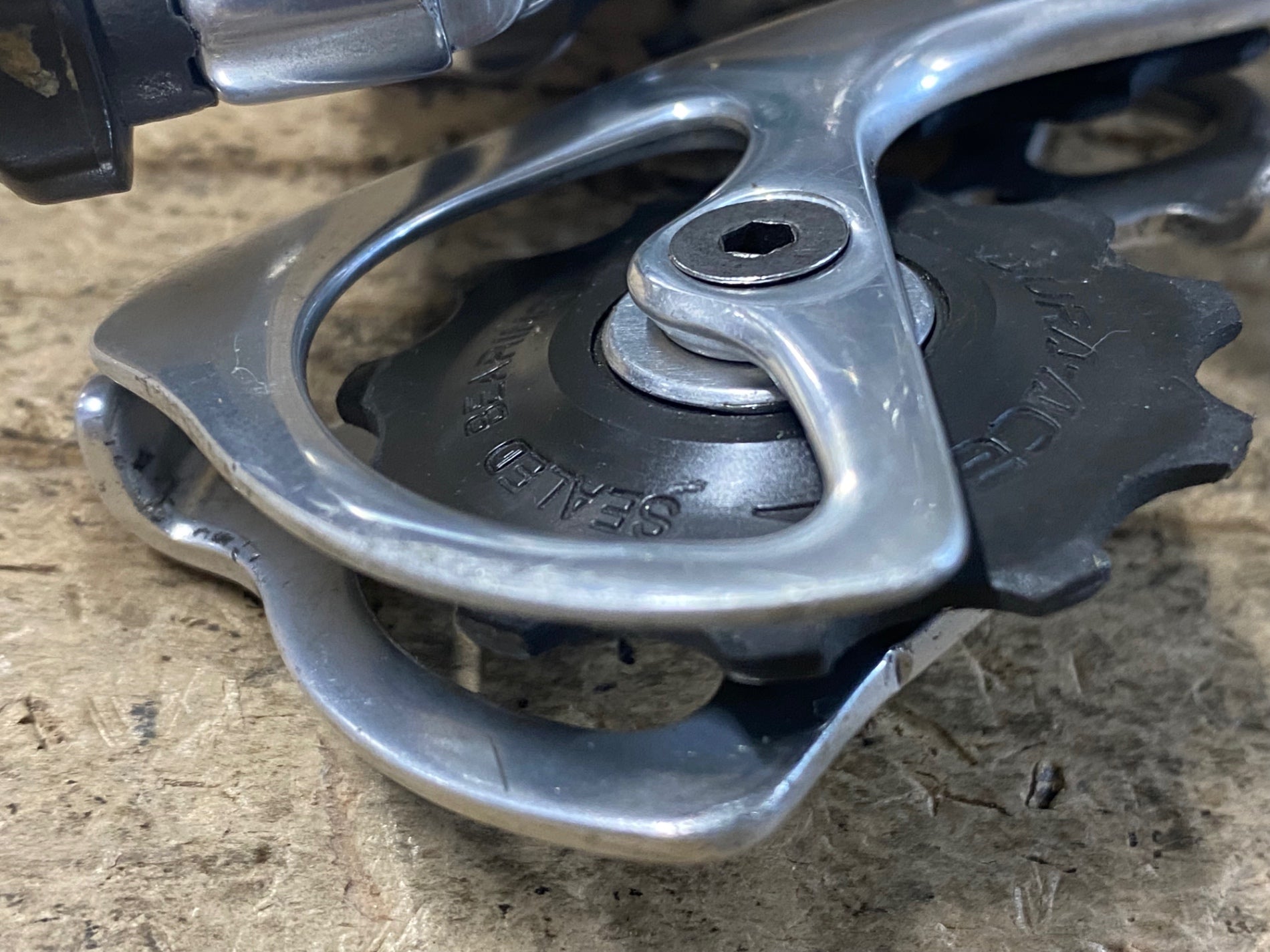 KE353 シマノ SHIMANO デュラエース DURA-ACE RD-7700 リア