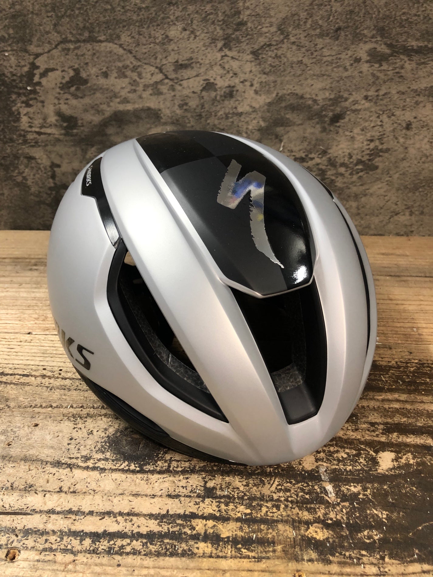 スペシャライズド　EVADE3 シルバー　55-59センチ　M 入荷】 S-WORKS EVADE 3 新色 | スペシャライズド 幕張 | Specialized