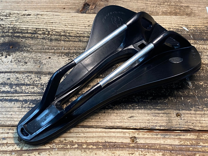 JJ148 セライタリア selle italia NOVUS BOOST EVO サドル 黒 FecAlloYレール 145mm