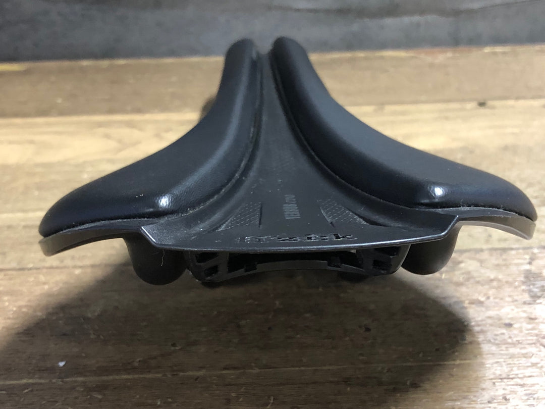 KL932 フィジーク fizik ANTARES R3 VERSUS EVO サドル KIUMレール 138mm ※ロゴプレート欠品