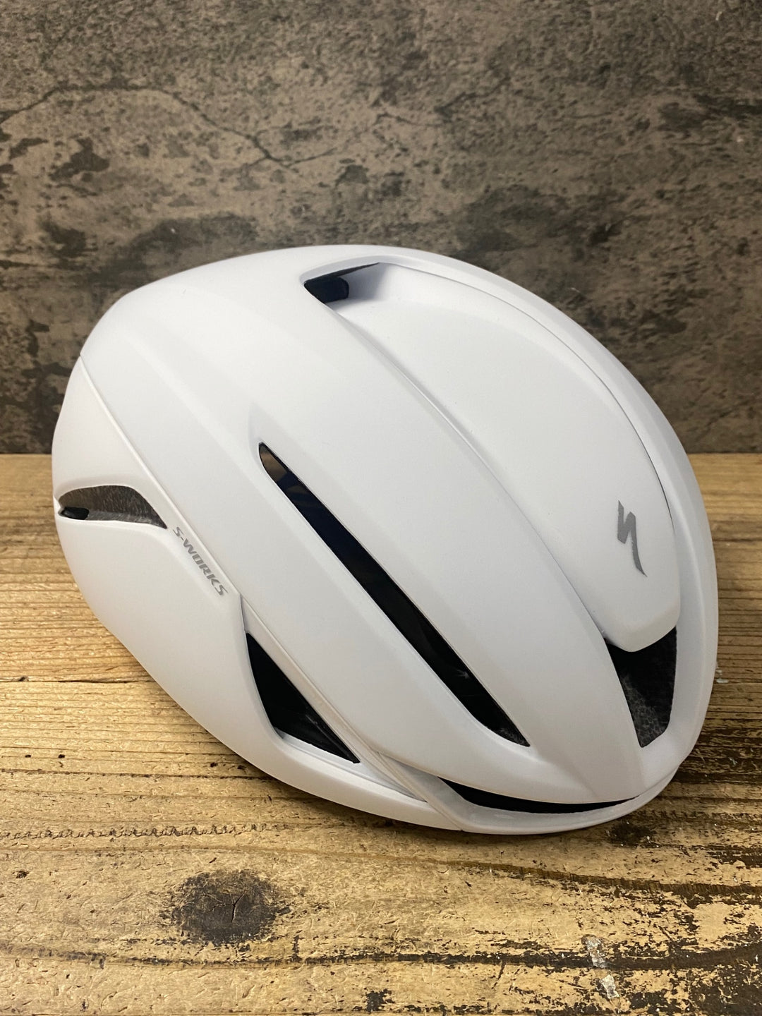 KK936 スペシャライズド SPECIALIZED S-WORKS EVADE 4 ヘルメット L 白 2026/1製造