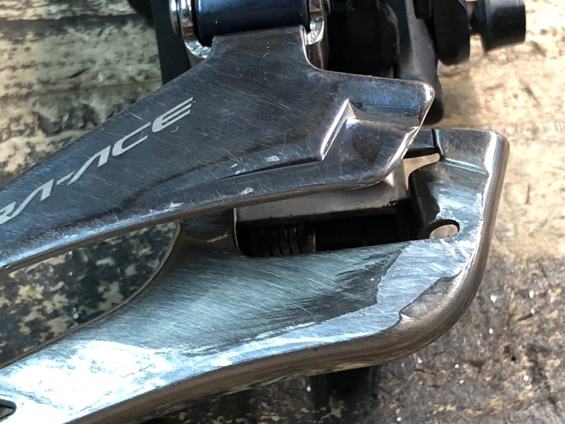 JD639 シマノ SHIMANO デュラエース DURA-ACE FD-R9150 フロント