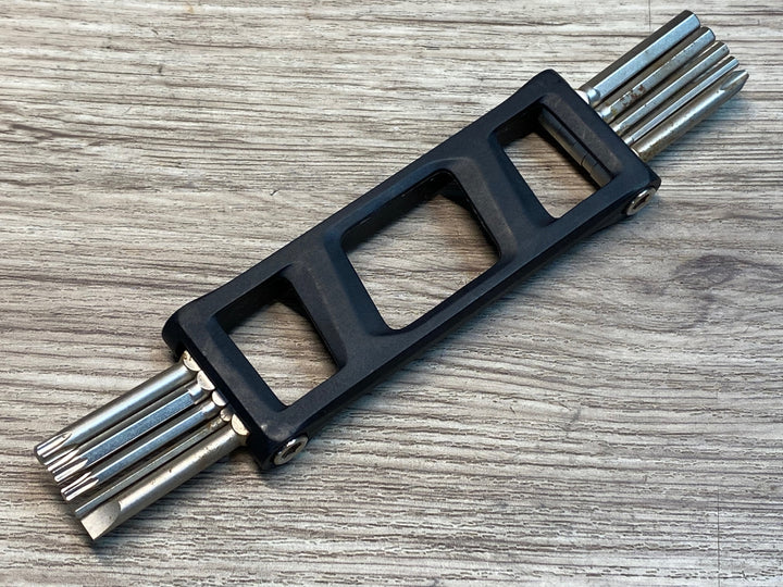 JC364 シンクロス Syncros IS Coupe ボトルケージ 工具付