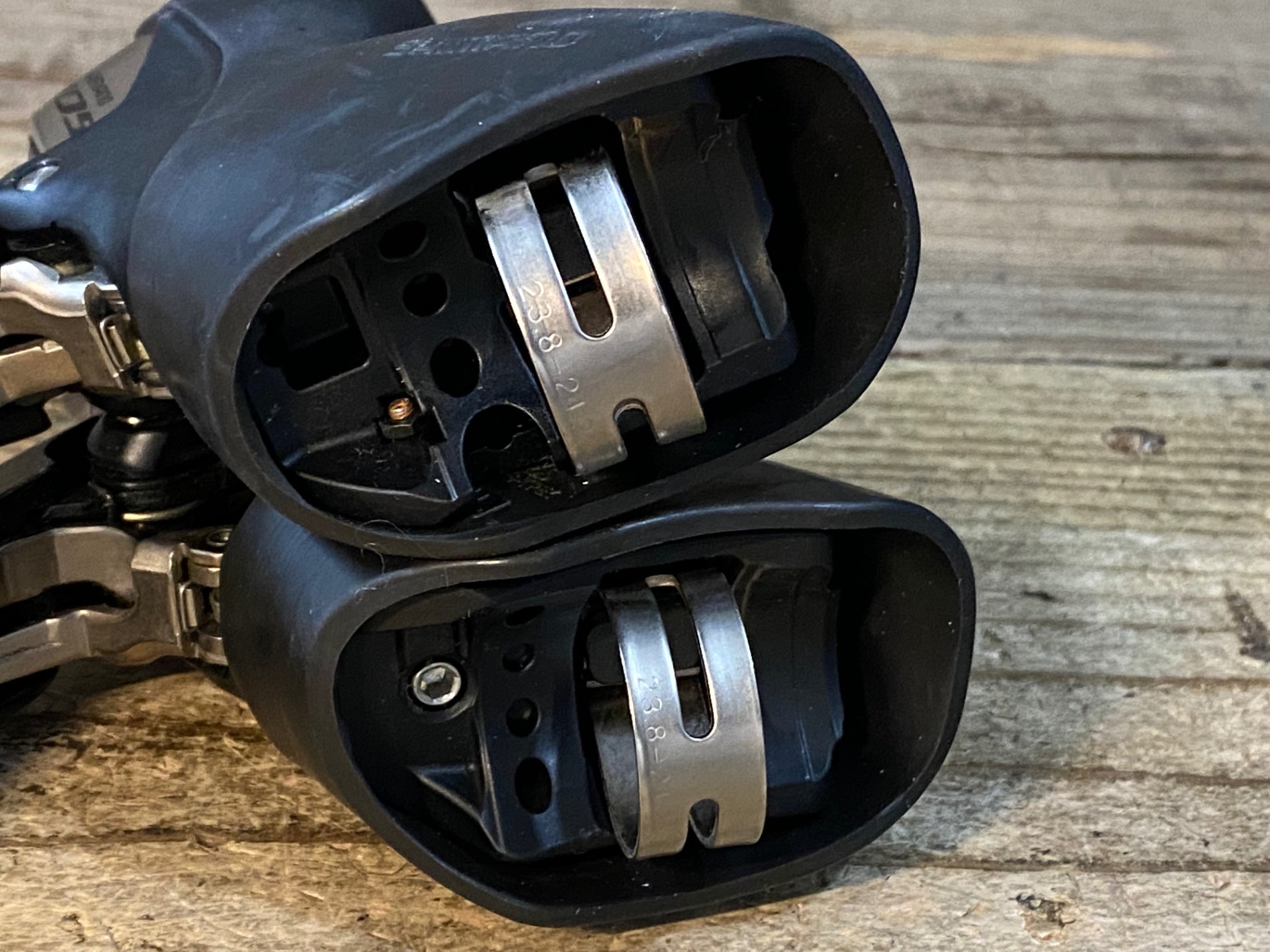 JW404 シマノ SHIMANO 105 ST-5700 STIレバー 2x10S – BICI AMORE