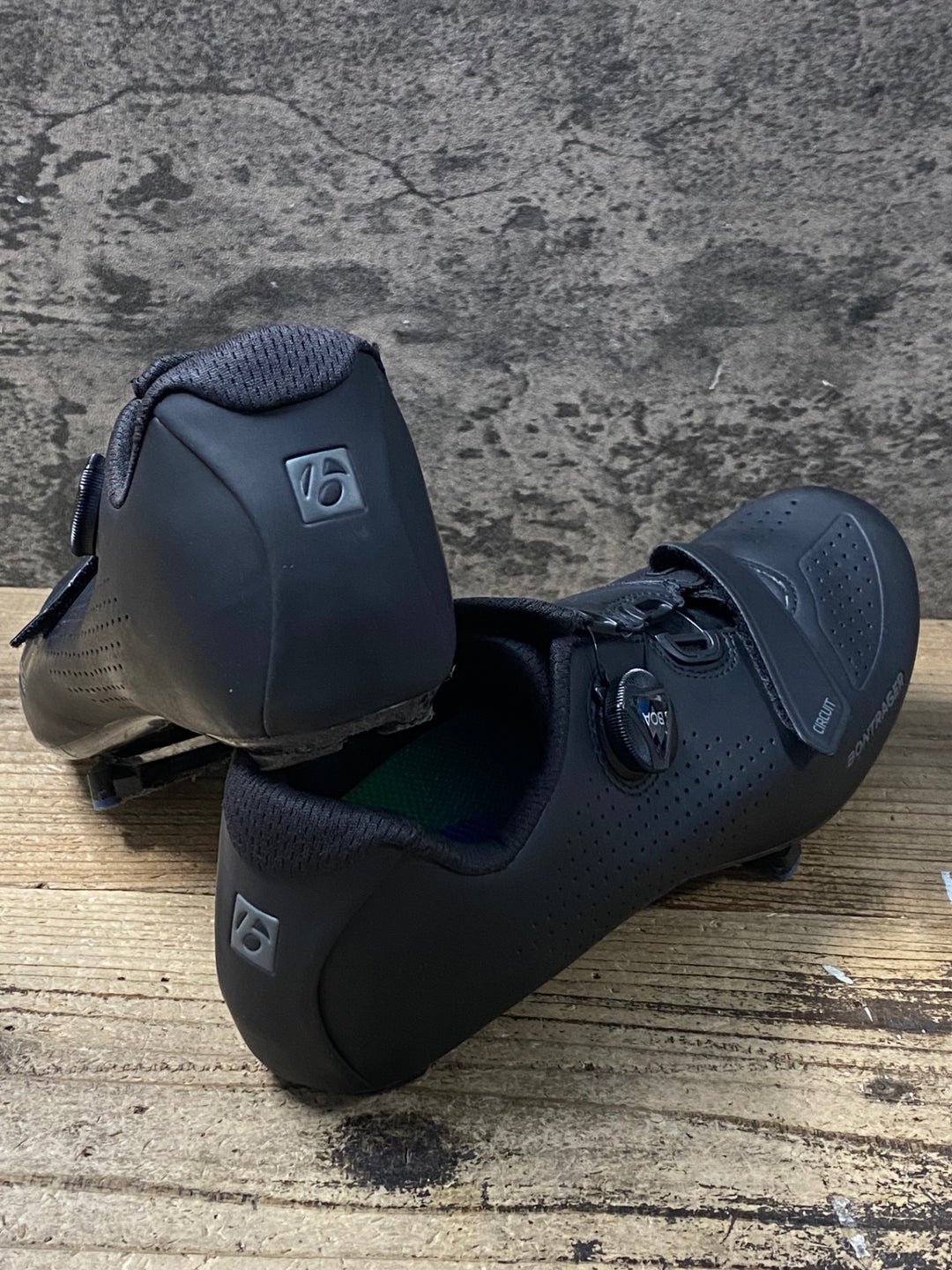 KH258 ボントレガー BONTRAGER サーキット CIRCUIT ROAD SHOES ビンディングシューズ 3穴 EU44 黒