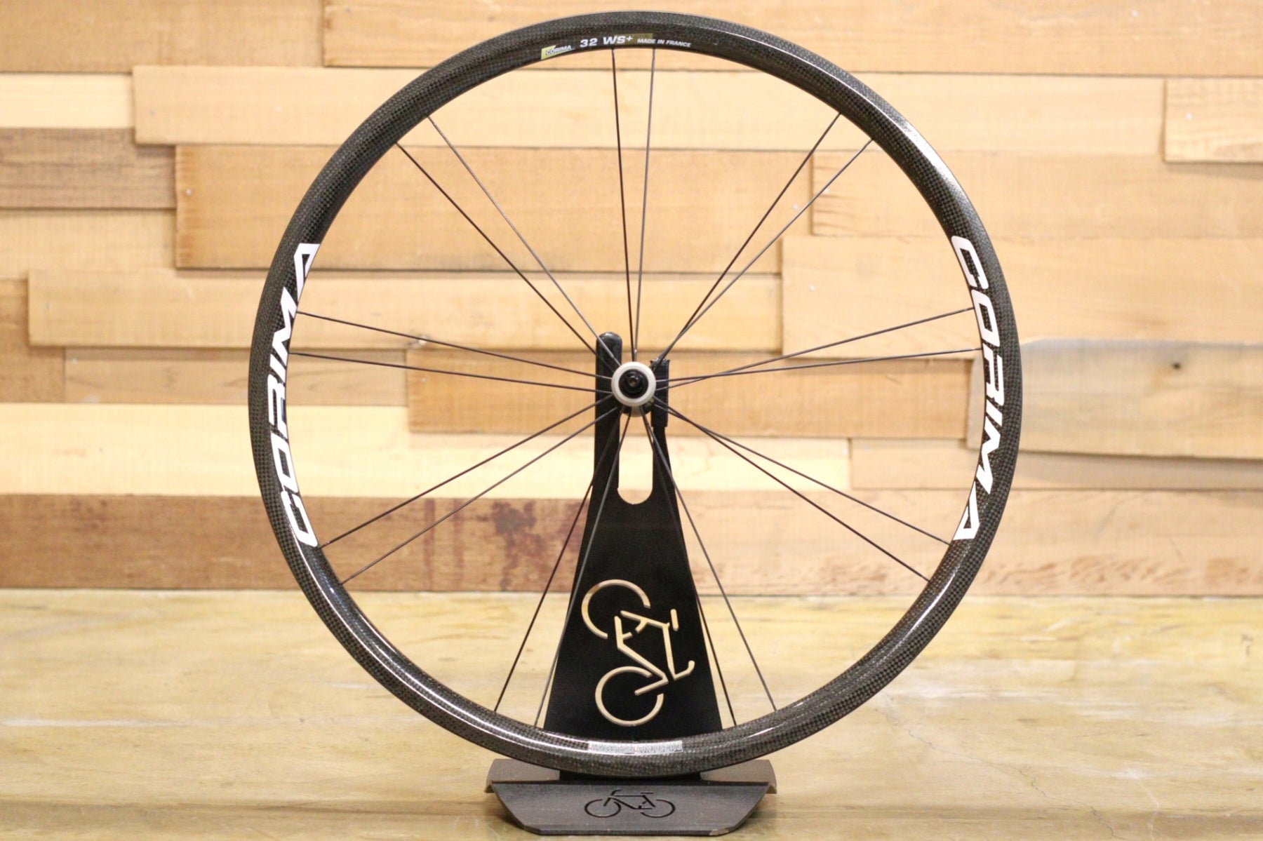 新品未使用 コリマ CORIMA 32mm WS+ カーボン クリンチャー フロント