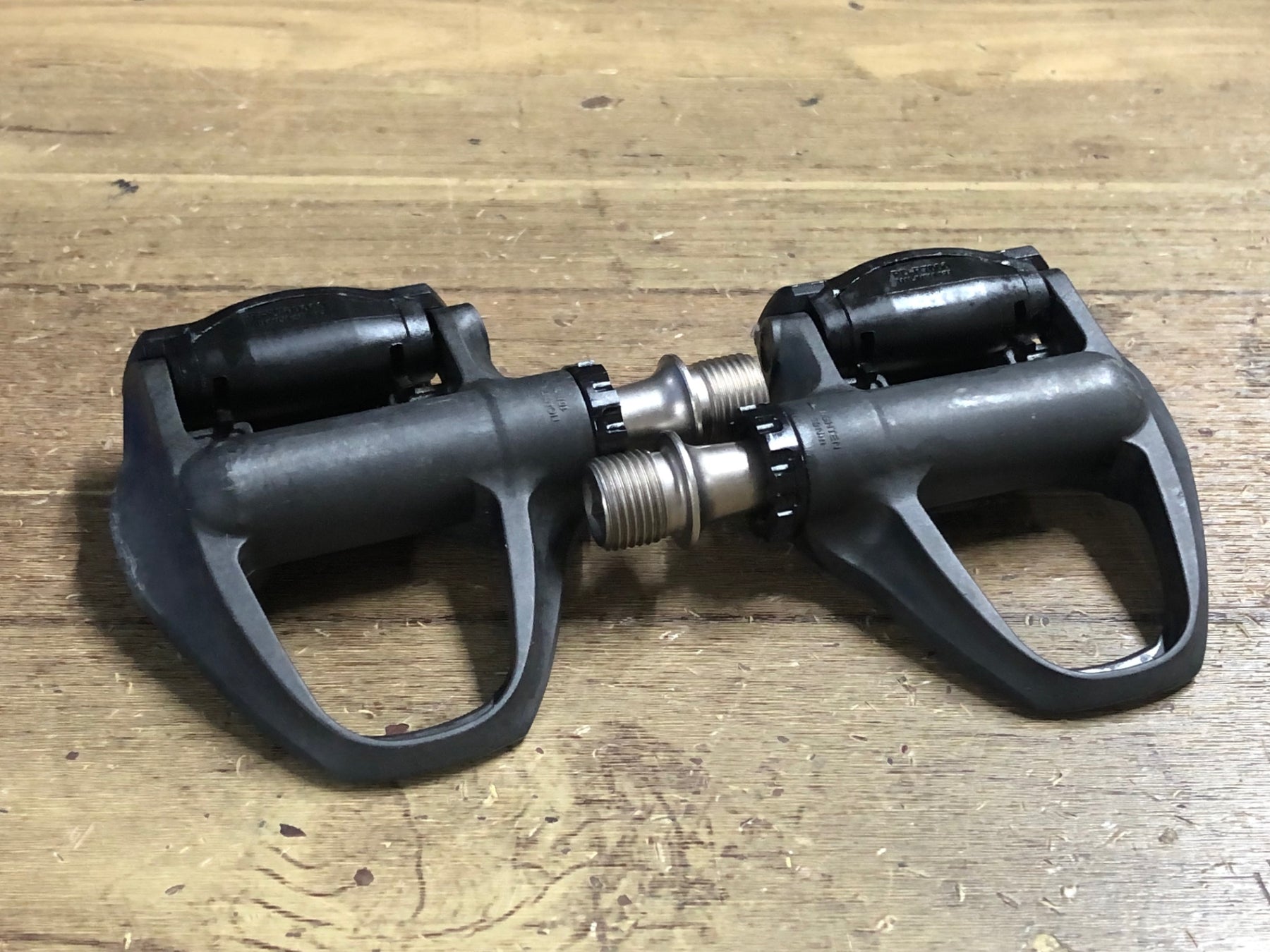SHIMANO 105 SPD-SL ビンディングペダル JZ715 シマノ SHIMANO 105 PD-R7000 SPD-SL ビンディングペダル – BICI