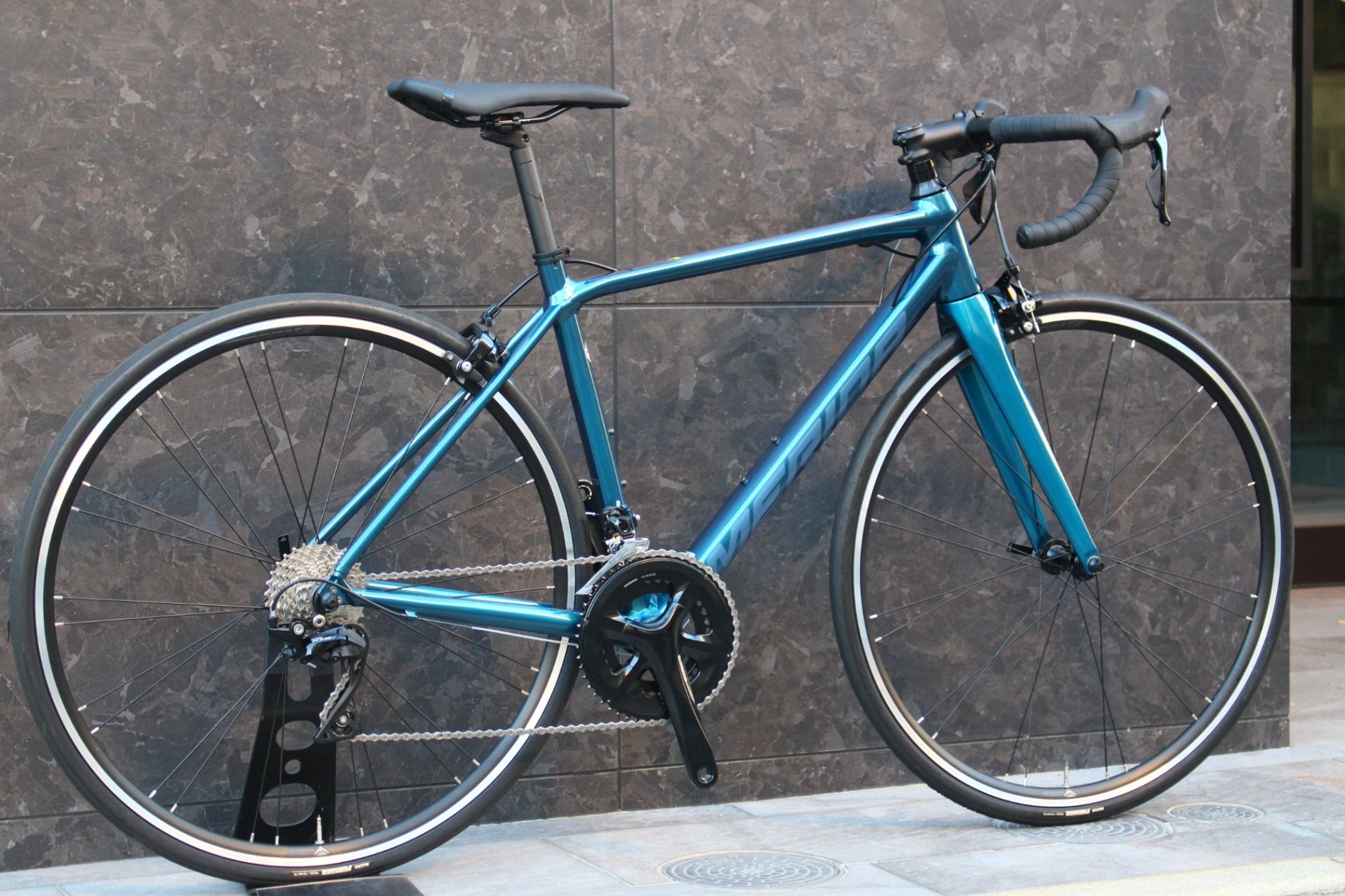 メリダ MERIDA スクルトゥーラ SCULTURA RIM 400 2024モデル 47サイズ