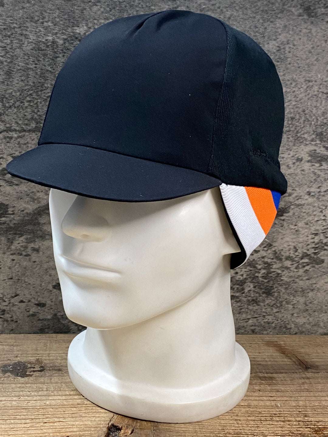 JV253 ラファ Rapha FESTIVE 500 WINTER HAT サイクルキャップ 黒 ワンサイズ