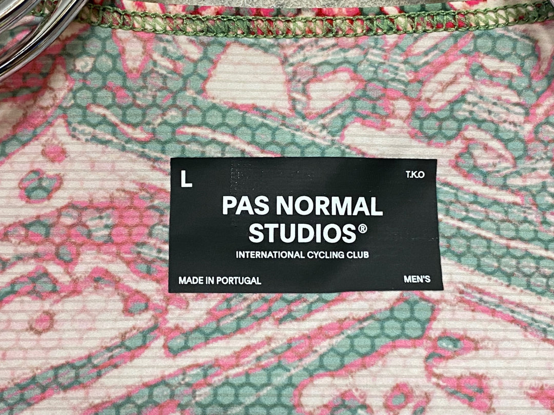 KJ288 パスノーマルスタジオ PAS NORMAL STUDIOS Men's T.K.O. Mechanism Pro Jersey - Disorder 半袖 サイクルジャージ ピンクカモ L
