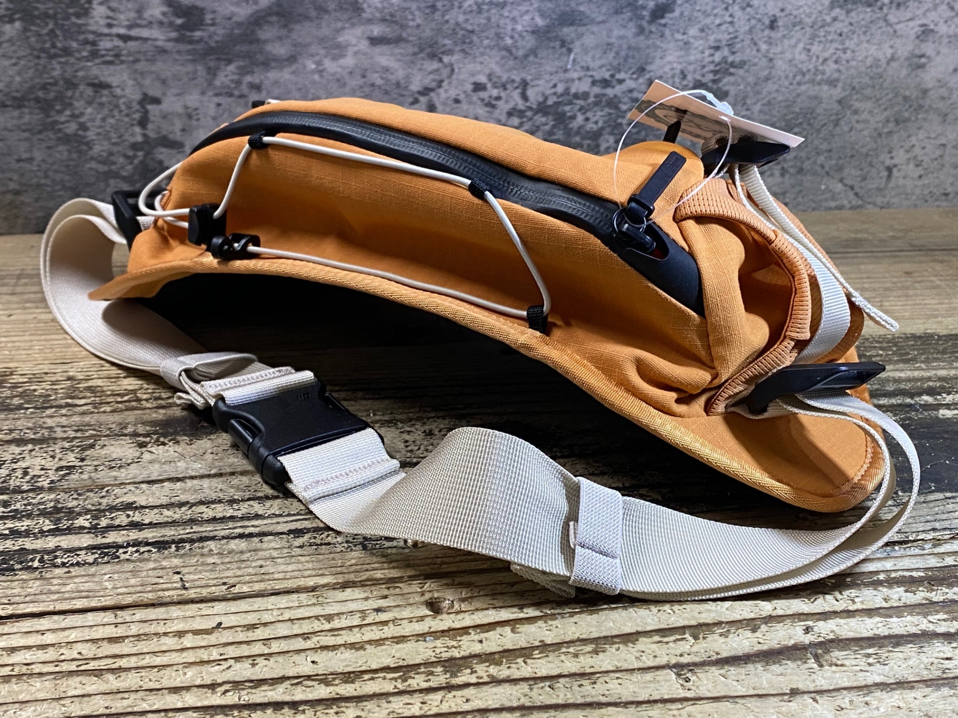 JP751 ラファ Rapha TRAIL HIP PACK ヒップバッグ オレンジ – BICI