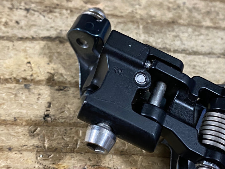 JP015 シマノ SHIMANO ティアグラ Tiagra FD-4703 フロントディレイラー 直付 3S ※座金欠品