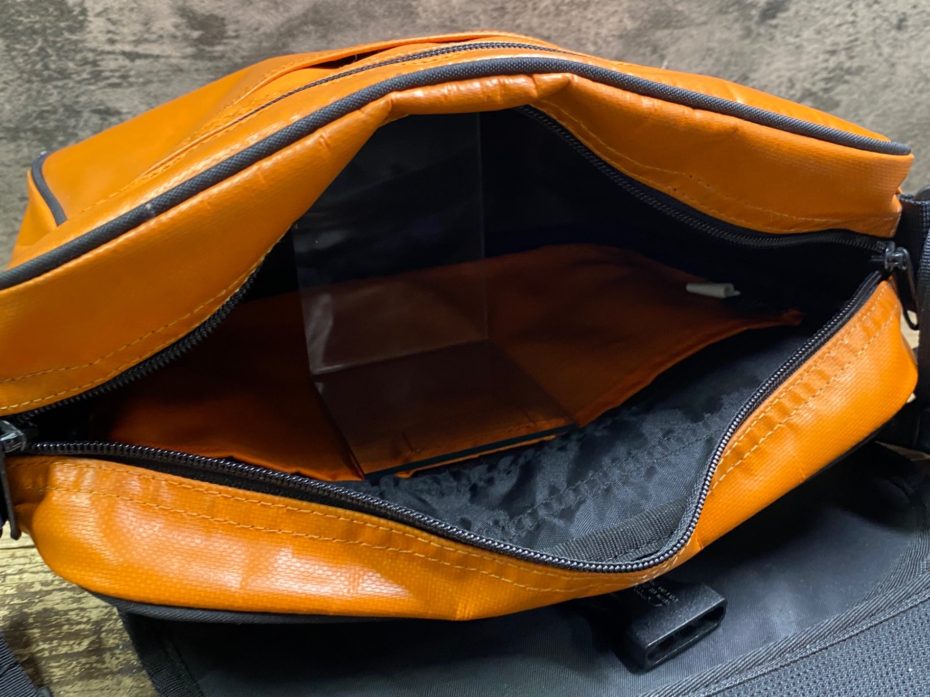 JJ663 ファウデ VAUDE ショルダーバッグ オレンジ – BICI AMORE ONLINE