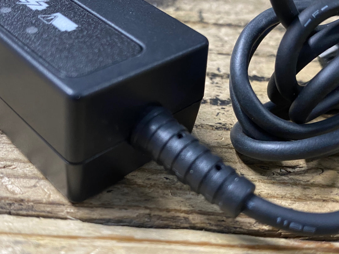 KN523 シマノ SHIMANO SM-BCR2 Di2 充電器 バッテリーチャージャー ※動作確認済み