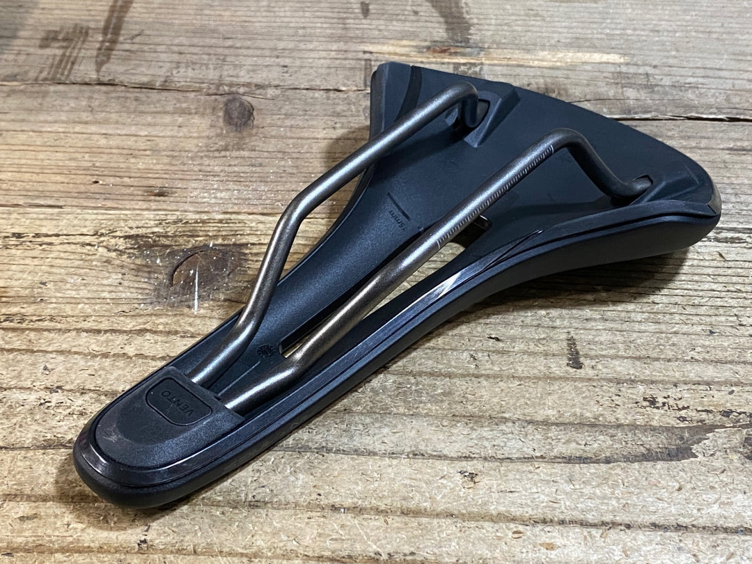 KC309 フィジーク fizik VENTO ANTARES R3 サドル 黒 kium レール 140mm