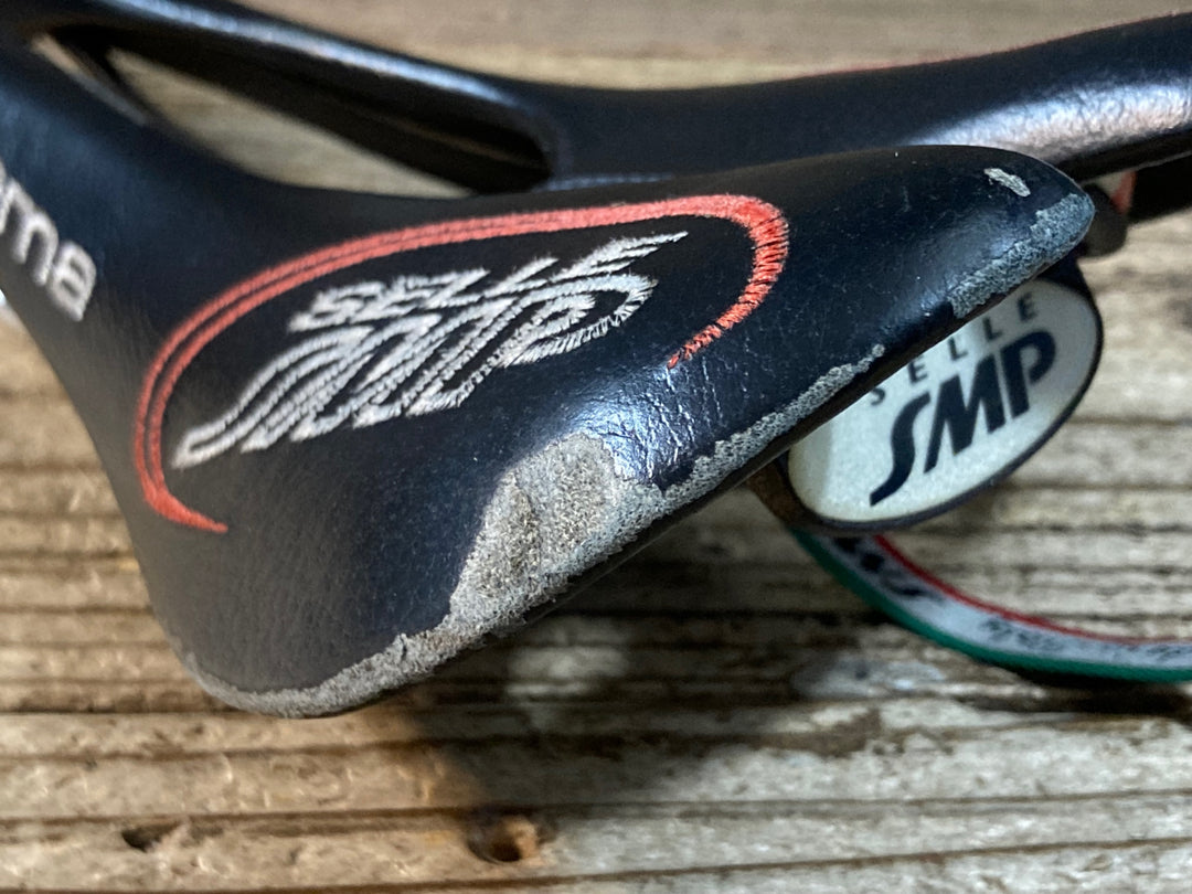JV375 SELLE SMP FORMA サドル 黒 inox tubeレール