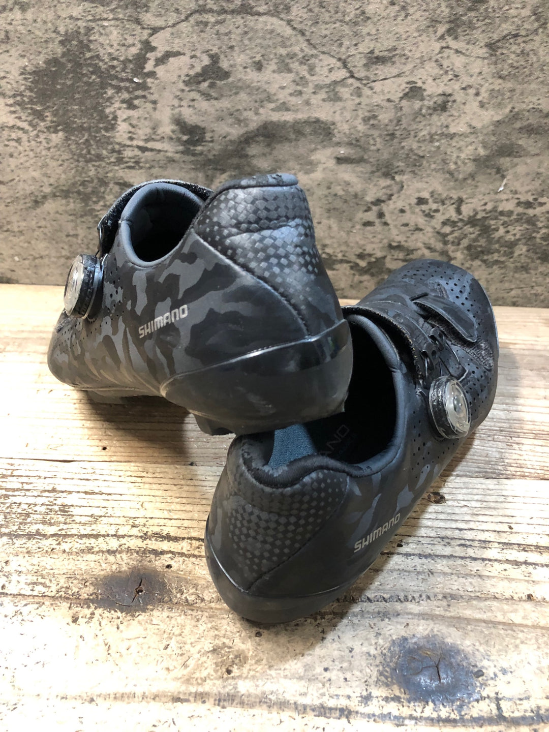 JY810 シマノ SHIMANO SHRX800M L01 S ビンディングシューズ 2穴 黒 EU40 ※一部剥がれ