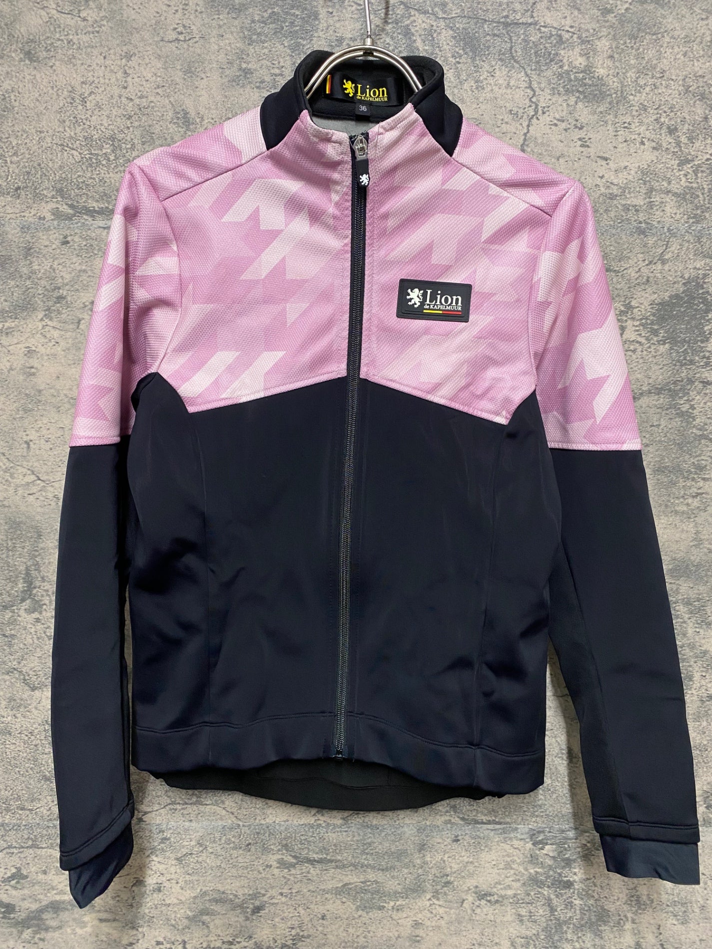 早期予約 新品 Lion de Kapelmuur サイクルジャケット L ネイビー