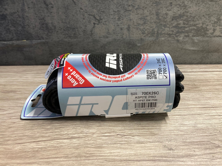 JX506 iRC ASPITE PRO クリンチャータイヤ 700x26C