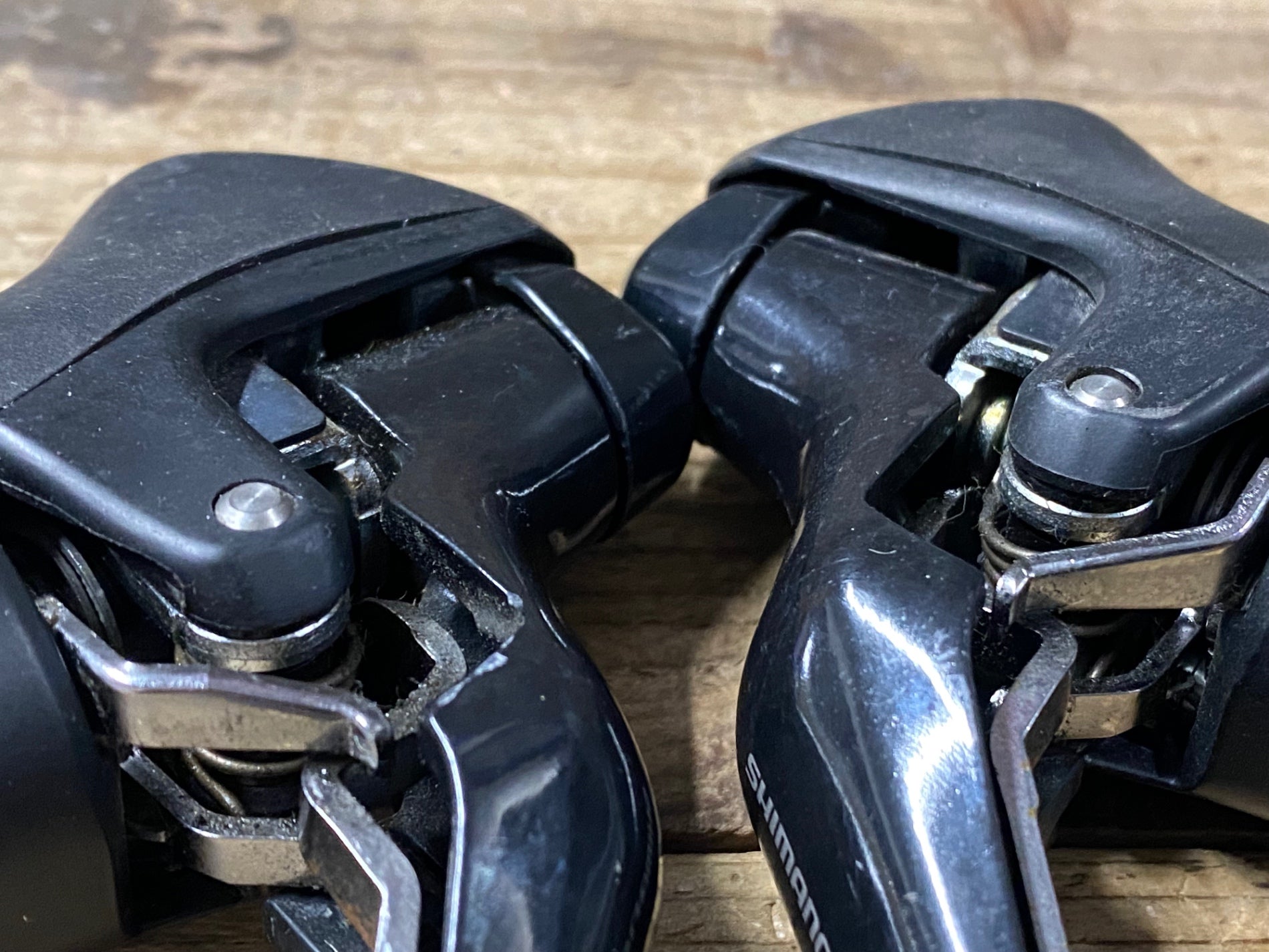 KD206 シマノ SHIMANO 105 ST-R7000 STIレバーセット 2×11S 黒 – BICI