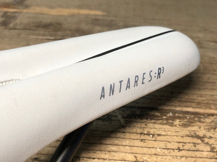 JJ160 フィジーク fizik ANTARES R3 OPEN サドル 白 REGULAR kiumレール ※プレート欠品