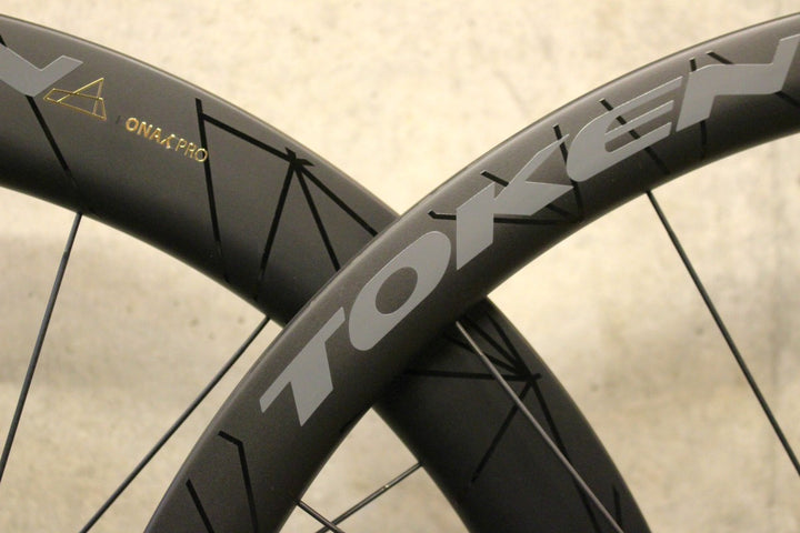 トーケン TOKEN VENTOUS + KONAX PRO カーボン チューブレスレディ シマノ 12S/11S ワイドリム 20C ホイールセット 【福岡店】