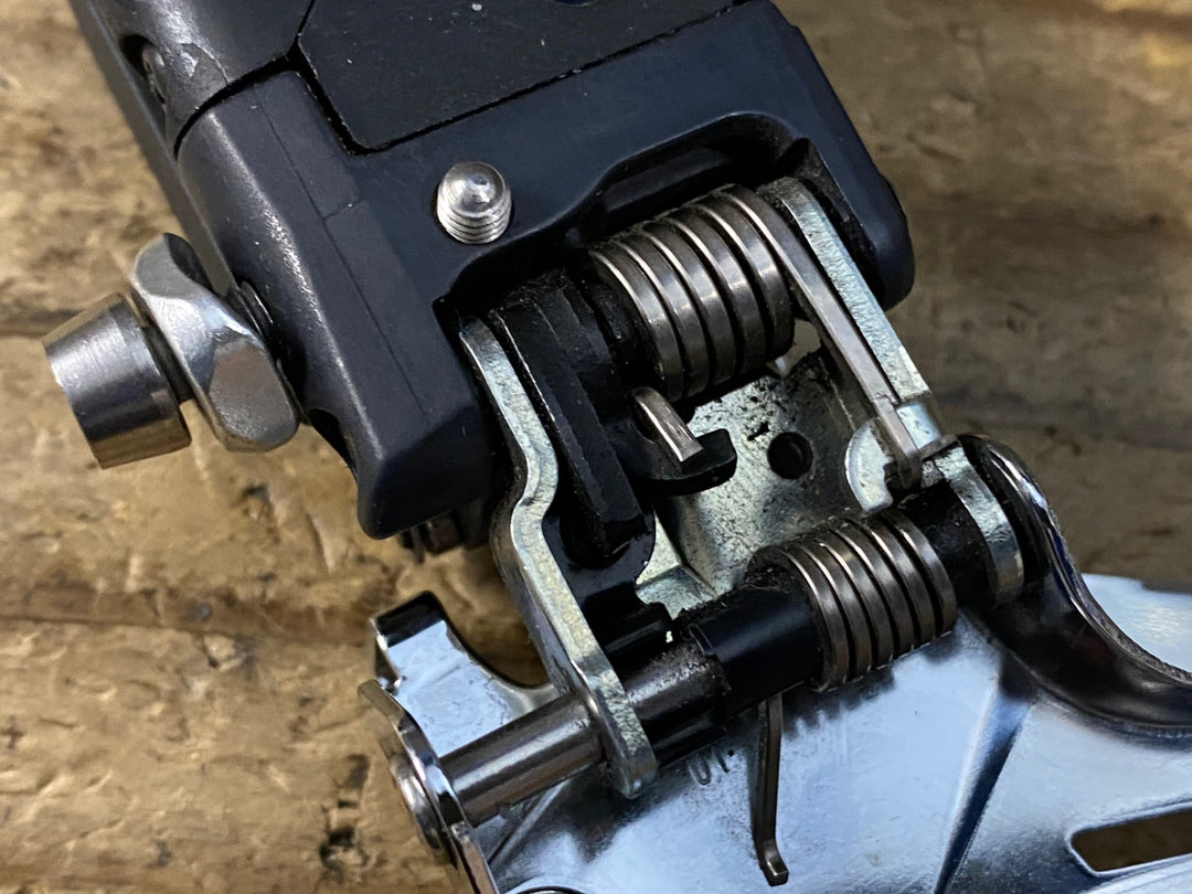 KI799 シマノ SHIMANO 105 FD-R7150 フロントディレイラー 2S 直付け Di2 電動