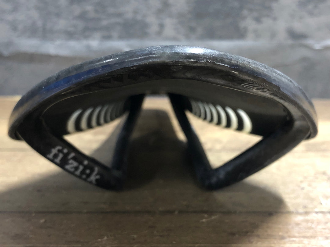 KN214 フィジーク FIZIK アリオネ ARIONE K:1 カーボンサドル 黒