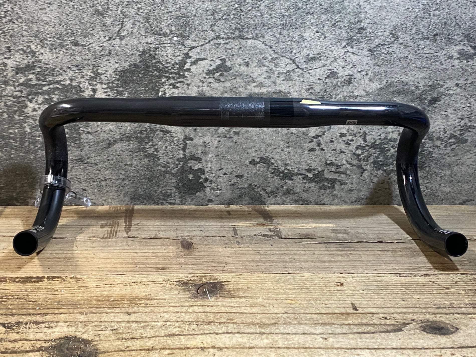 フィジークCYRANO ブル　カーボン420ミリハンドル 自転車 フィジークCYRANO ブル カーボン420ミリハンドル
