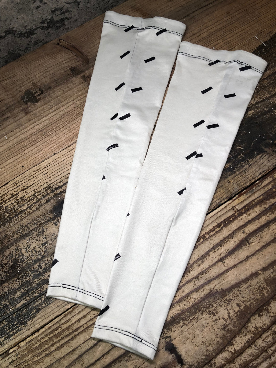 JQ497 ケイデンス Cadence アームカバー 白 S 裏起毛