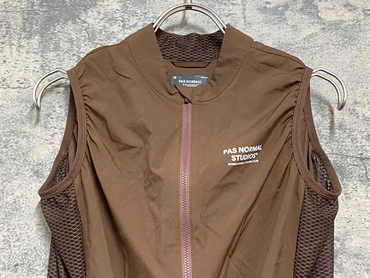 KA739 パスノーマルスタジオ PAS NORMAL STUDIOS Mechanism Stow Away Gilet サイクルベスト ジレ 茶 M