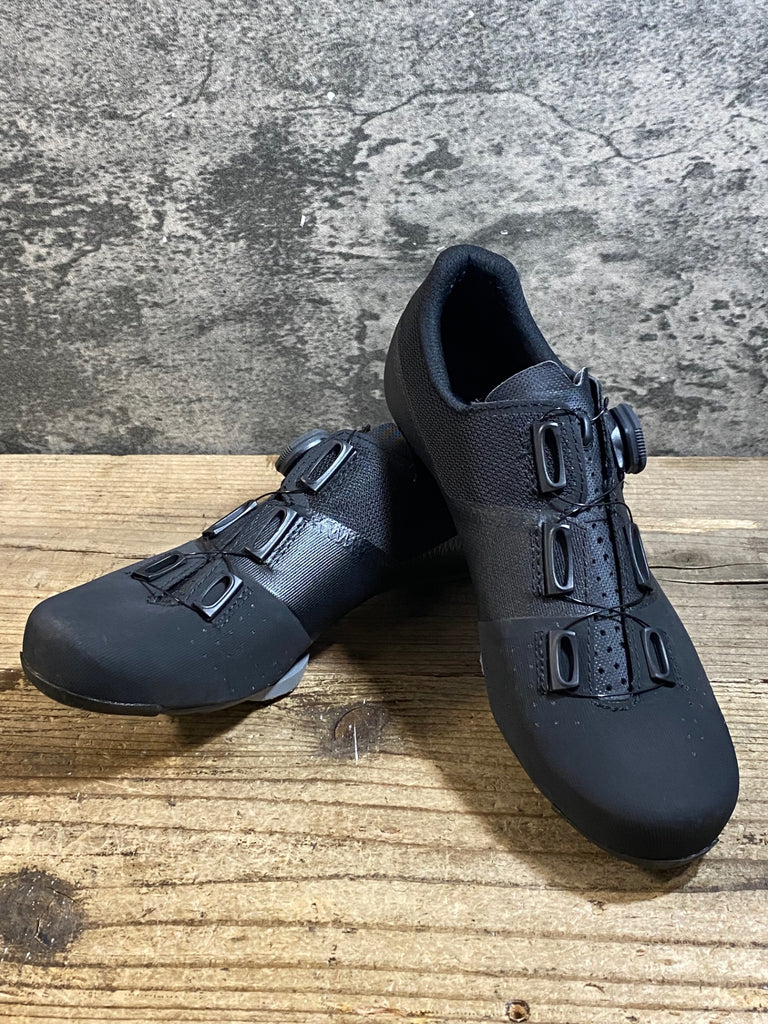KE092 フィジーク fizik TEMPO OVERCURVE R4 SHOES ビンディング