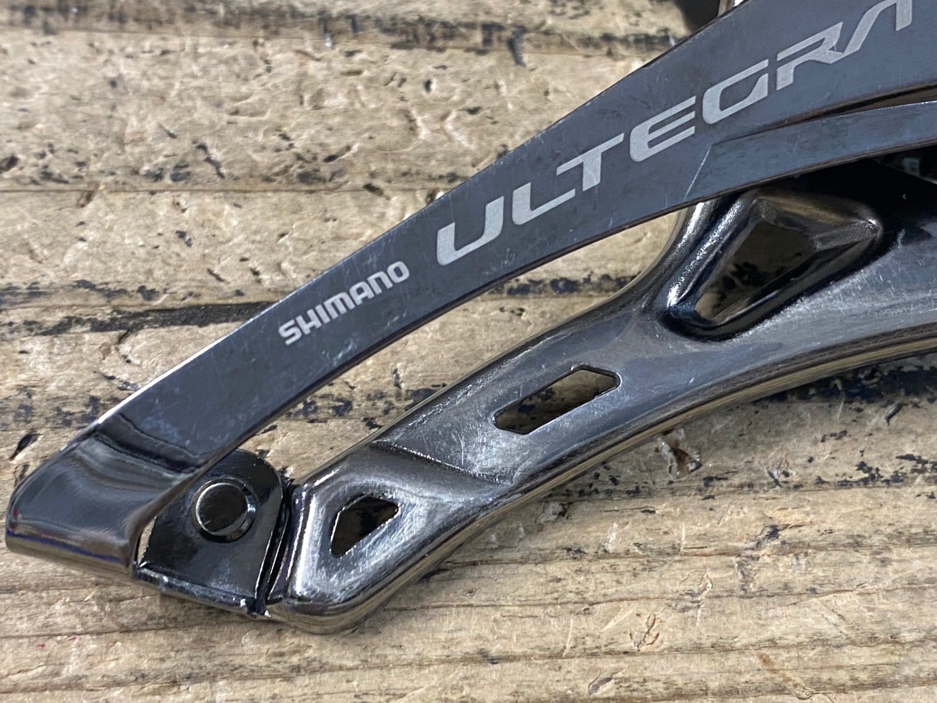 FD-R8150 シマノ アルテグラ Di2 フロントディレイラー SHIMANO