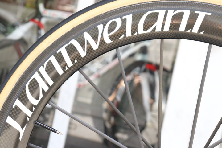 訳アリ ライトウェイト Lightweight フェルンヴィーグ FERNWEG カーボン チューブラー ホイールセット シマノ11S/12S 【横浜店】