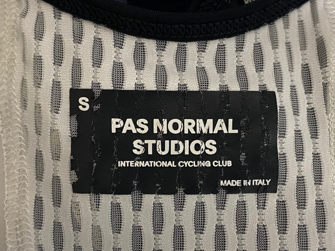 JW571 パスノーマルスタジオ PAS NORMAL STUDIOS Solitude ビブショーツ グレー S