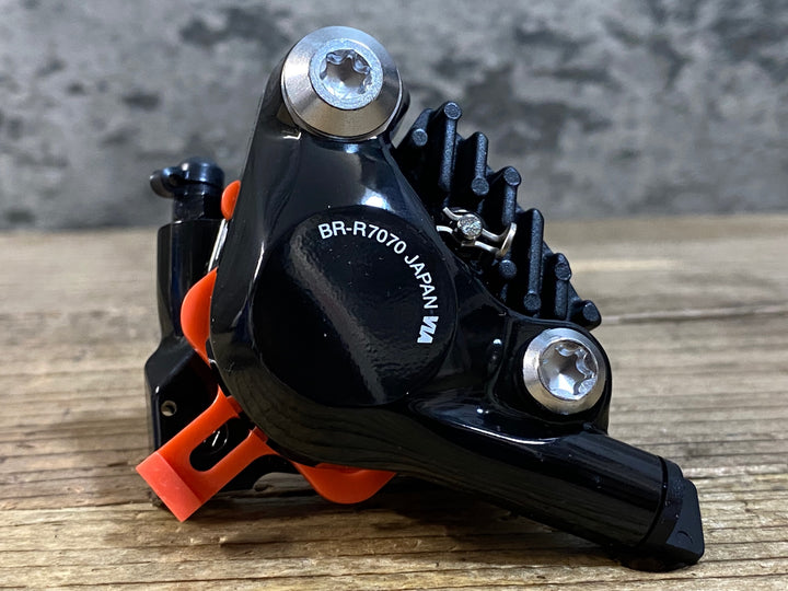 KH536 シマノ SHIMANO 105 BR-R7070 R ディスクブレーキキャリパー リア 油圧