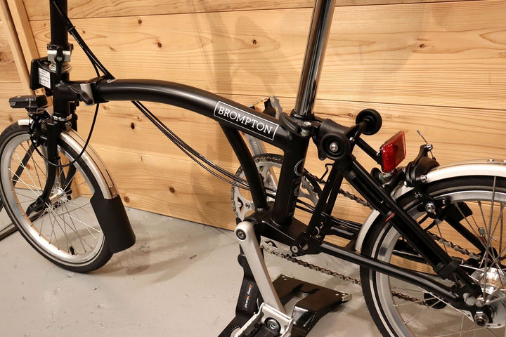 ブロンプトン BROMPTON Cライン C-LINE EXPLORE MID 2022 マットブラック 2×3S スチール 折り畳み 小径車 ミニベロ 【千葉店】