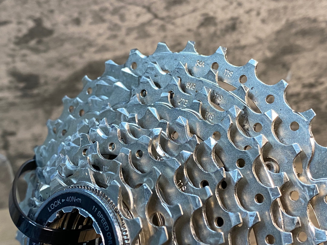 JL058 シマノ SHIMANO 105 CS-HG700-11 スプロケット 11-34T 11S