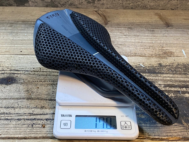 JW318 フィジーク fizik アンタレス ANTARES VERSUS EVO ADAPTIVE REGULAR サドル カーボンレール 黒