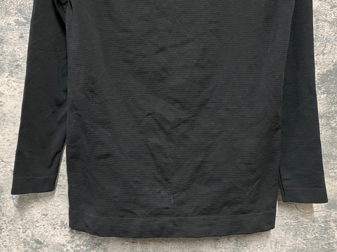 KJ193 アソス ASSOS WINTER LS SKIN LAYER P1 長袖 ベースレイヤー 黒 L/XLサイズ 冬用
