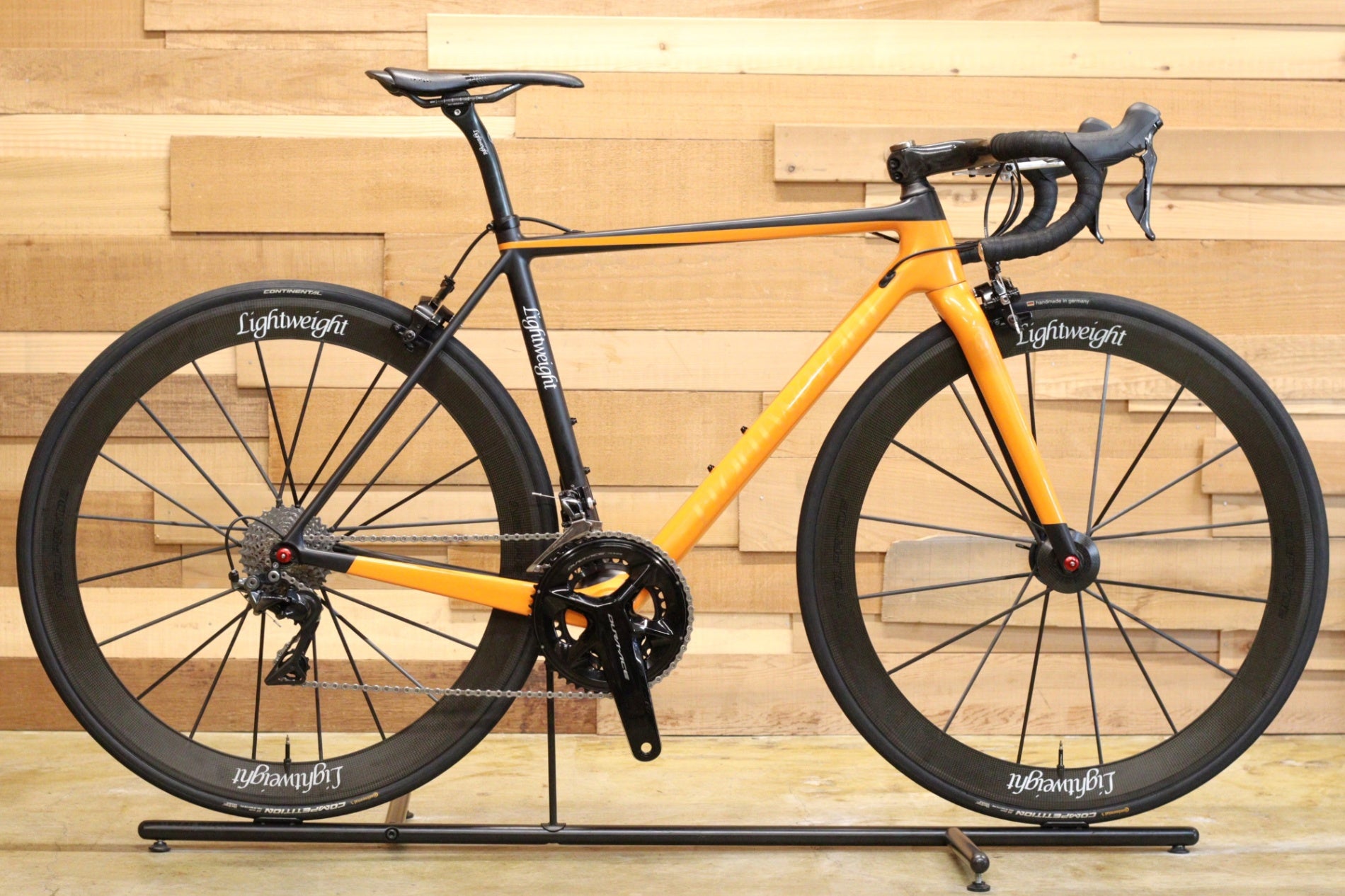 ライトウェイト Lightweight ウルグシュタルト URGESTALT 2019 51