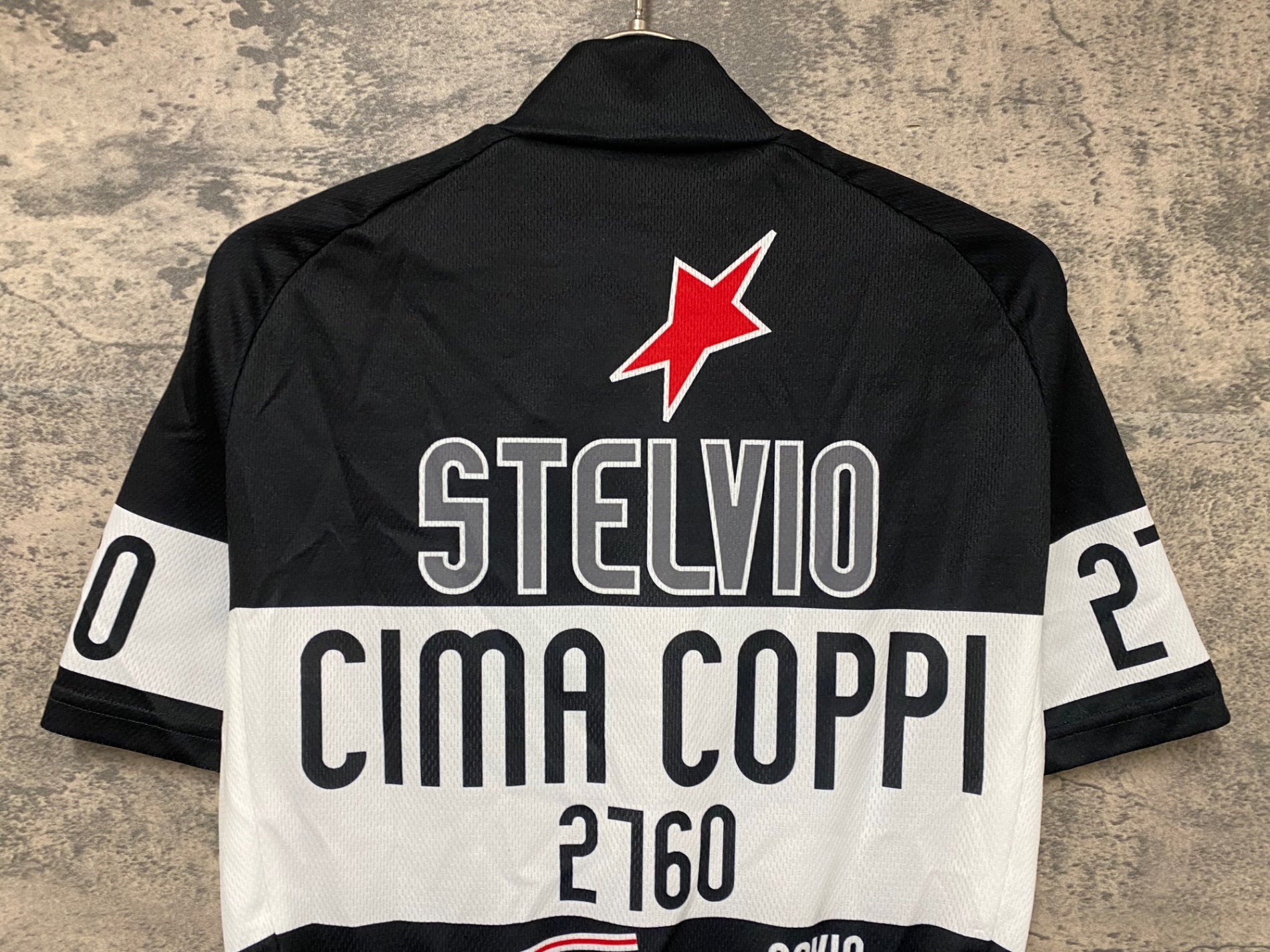 JV221 ナリーニ Nalini 半袖 サイクルジャージ 黒 赤 3 caisse d