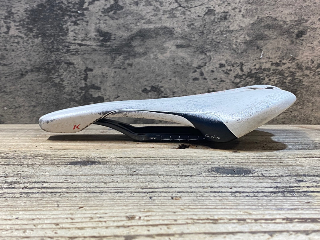 JV940 セライタリア selle italia Flite KiT CARBONiO サドル 白 カーボンレール ※座面表面劣化,レールガタつきの為ジャンク