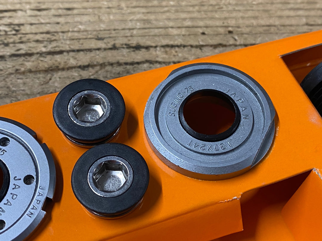 KL894 スギノ SUGINO 75 ボトムブラケット BB