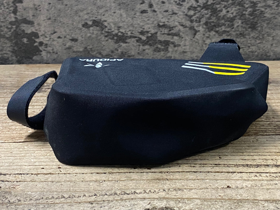 KO670 アピデュラ APIDURA RACING TOP TUBE PACK 0.5L トップチューブバッグ黒