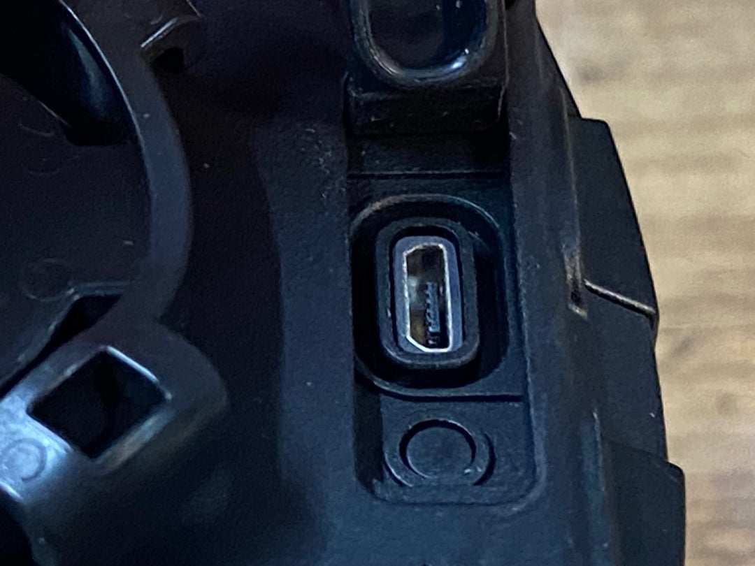 JH230 キャットアイ CATEYE AVVENTURA CC-GPS200 サイクルコンピューター 起動確認済
