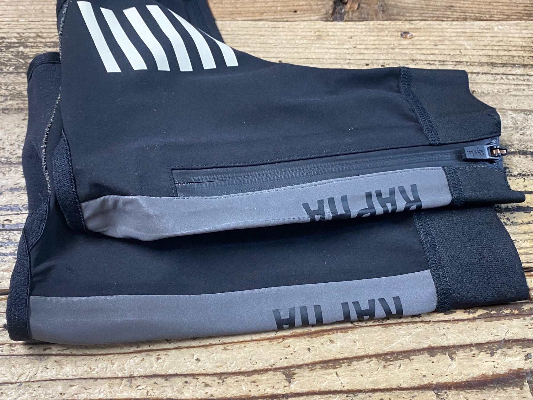 Rapha Pro Team ブラック Mラファ プロチーム シューズカバー KB339 ラファ Rapha PRO TEAM OVERSHOES シューズカバー 黒 M – BICI