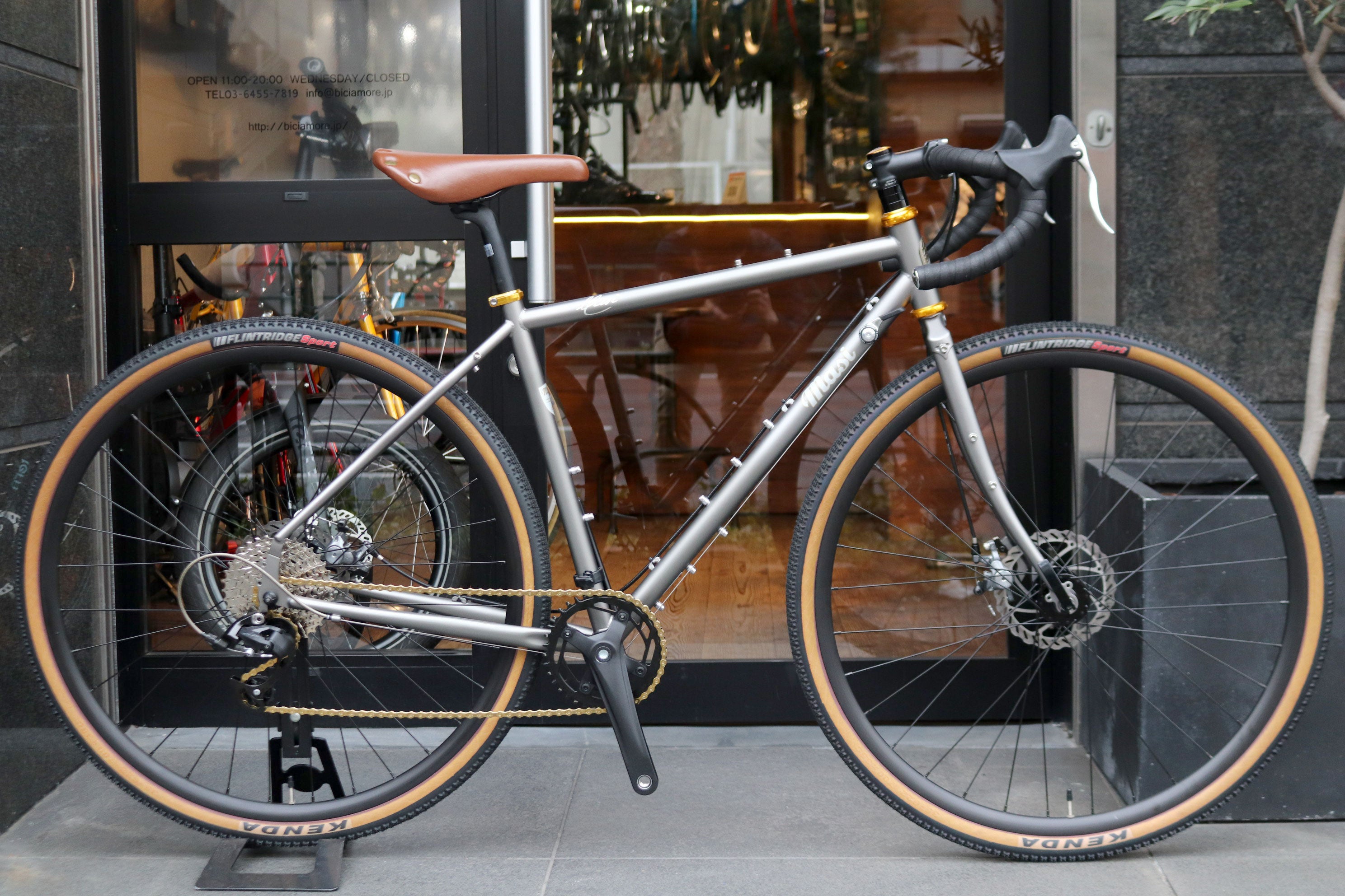 Masi マジィ MILANO Dorop9 グラベルロードバイク　手渡し Amazon | MASI マジィ milano Drop 9 (Navy) マジィ ミラノ フラット 9