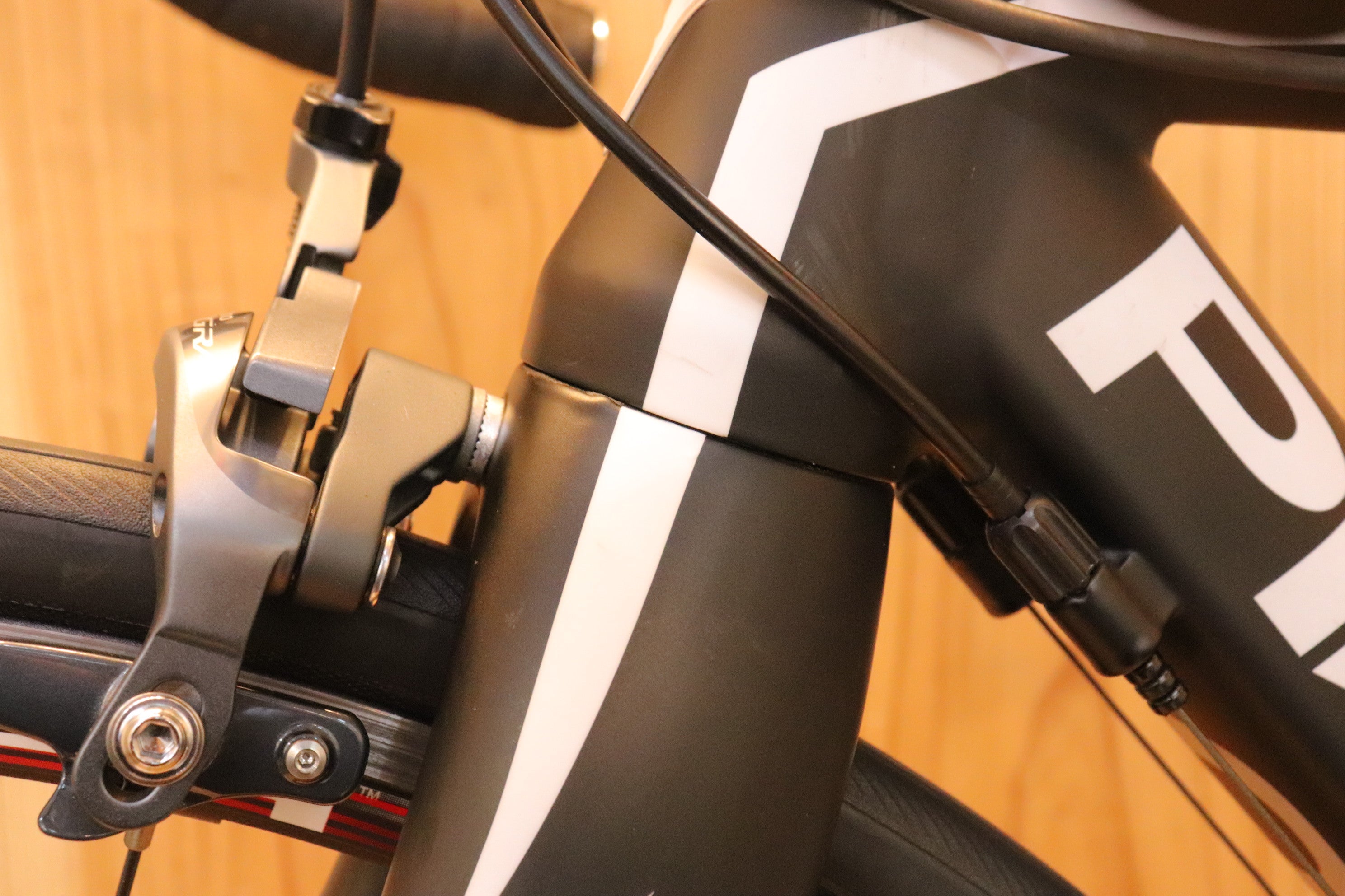 ホイールカスタム!!】 ピナレロ PINARELLO FP UNO 2013年モデル 440